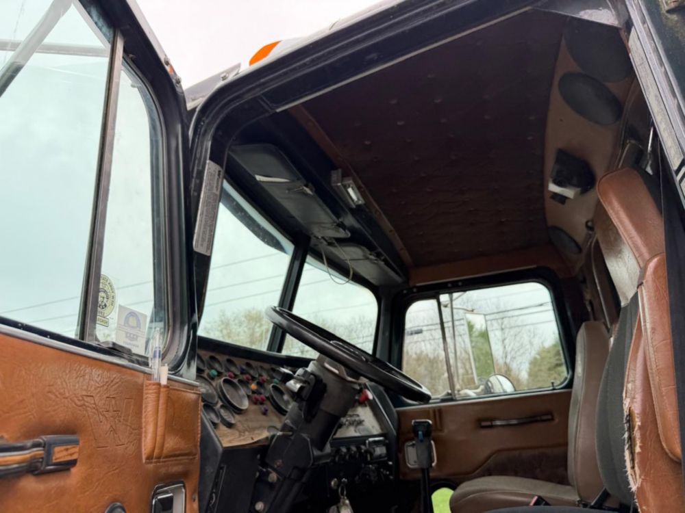 1995 Westernstar 4900 Log Loader Truck