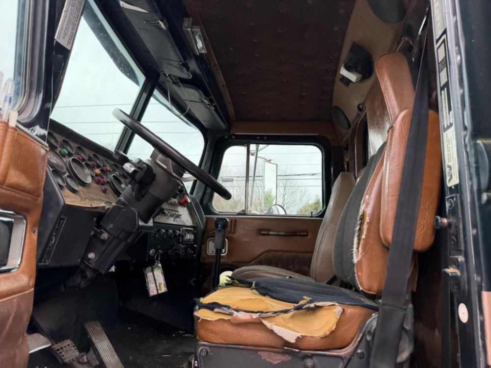 1995 Westernstar 4900 Log Loader Truck