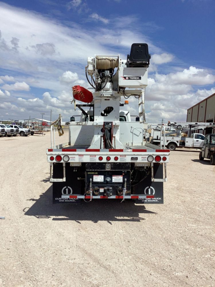 2019 Freightliner M2106 4x4 Terex C4047 Digger Derrick