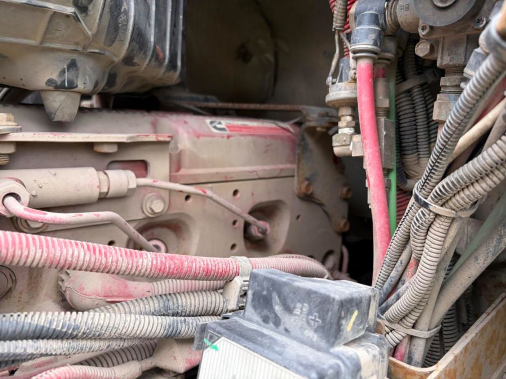 2016 Quad Serco 230 Grapple Truck