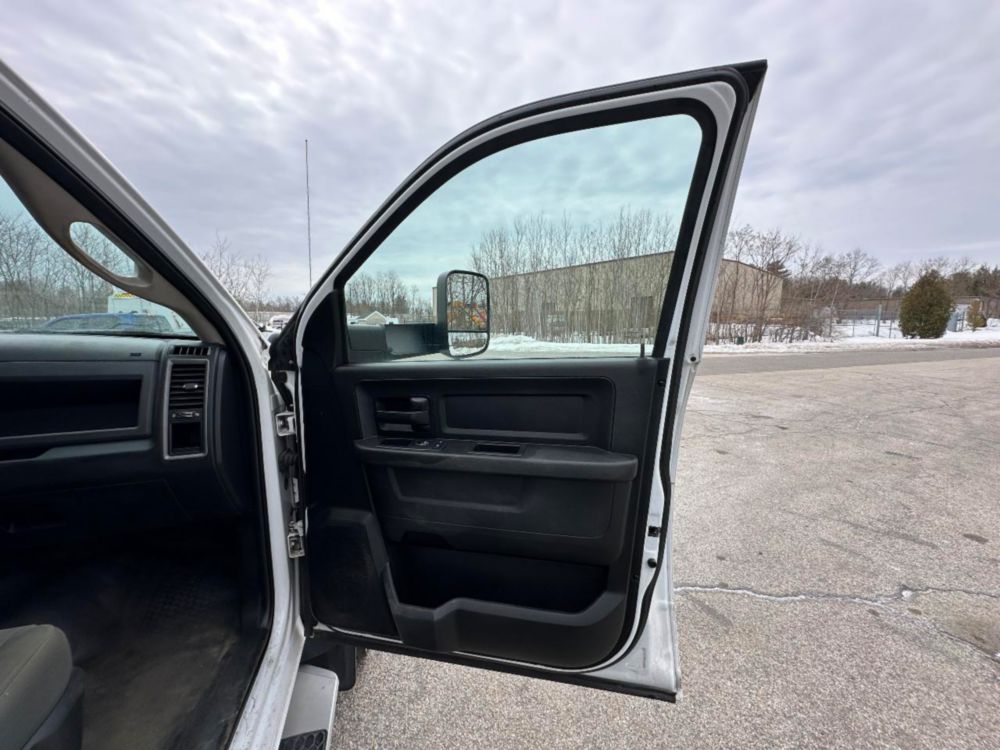 2018 Dodge 5500 Diesel 4x4 Crew Cab "Rail Gear Equipped Service Truck