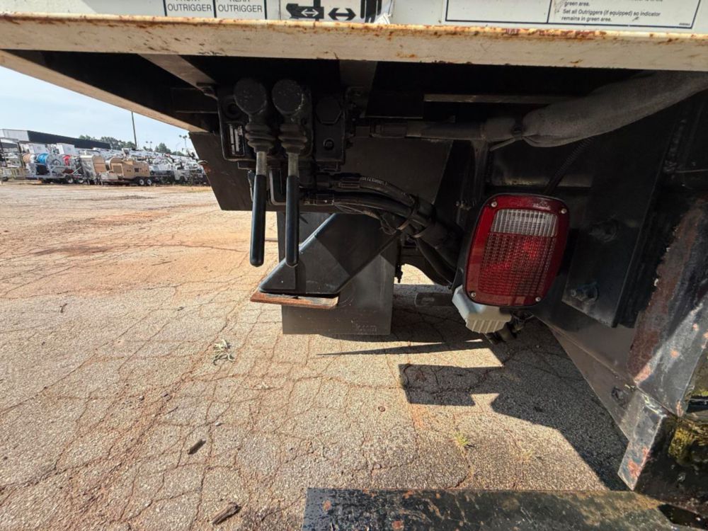 Terex Commander 4047 Digger Derrick on 2016 Freightliner M2106 4x2