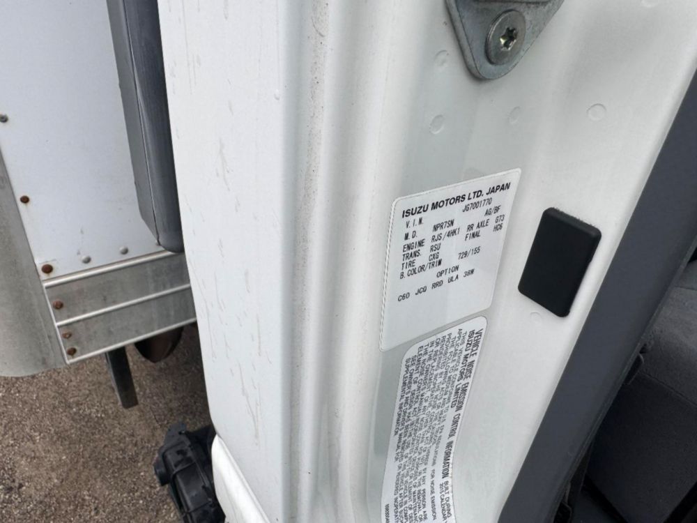 2016 Isuzu NPR-HD 4x2 Box Truck
