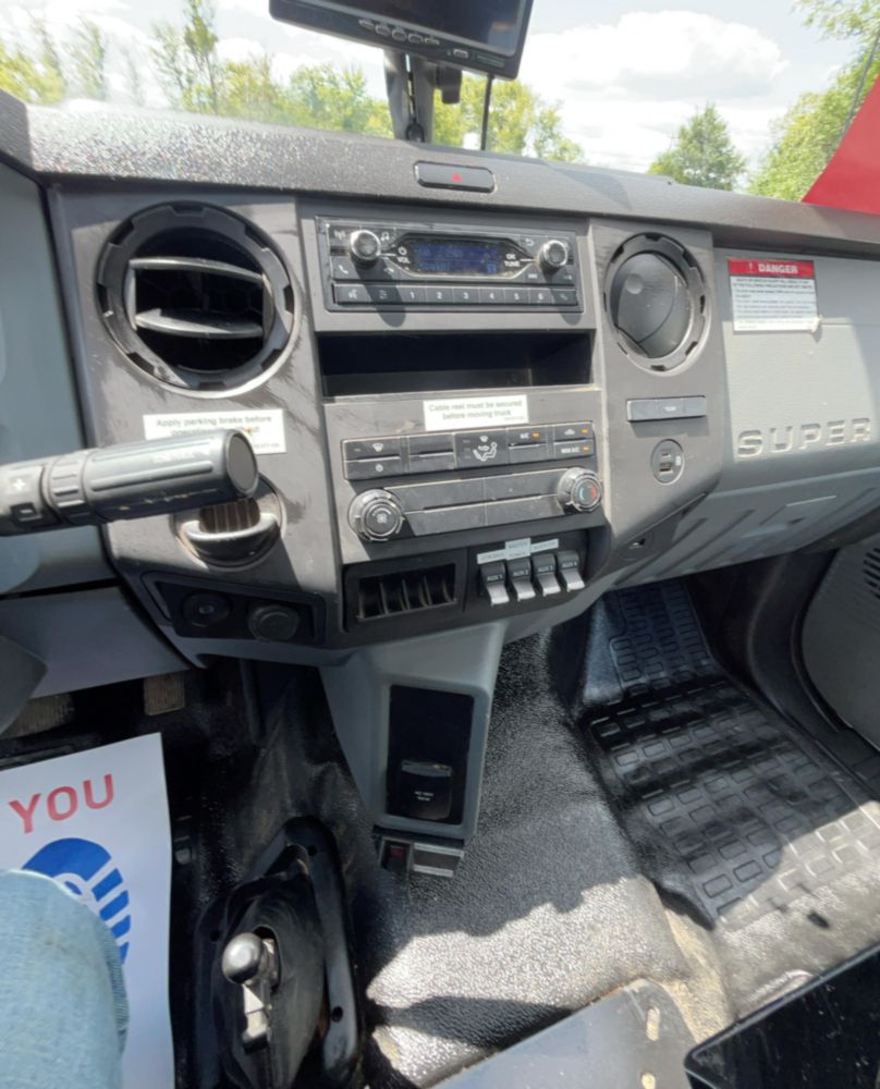 2023 Ford F-750 4x2 Posi+ 800-40 Cable Placer