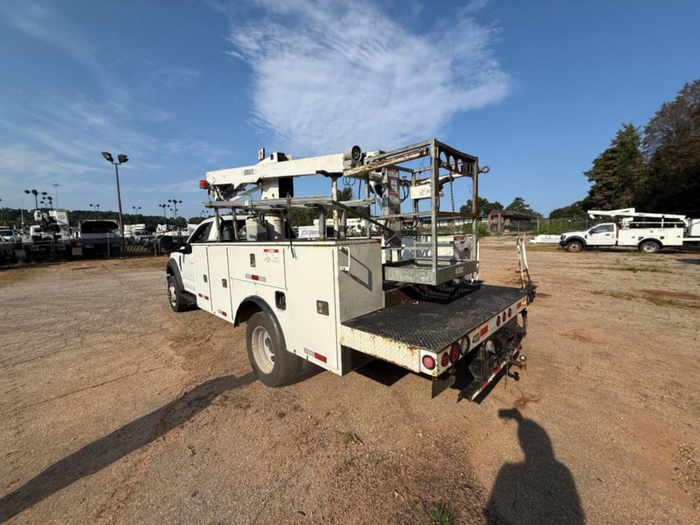 Versalift STP-36-NE Cable Placer on 2019 Ford F550 4x2