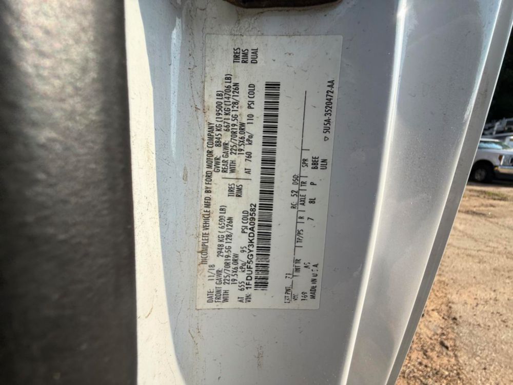 Versalift STP-36-NE Cable Placer on 2019 Ford F550 4x2