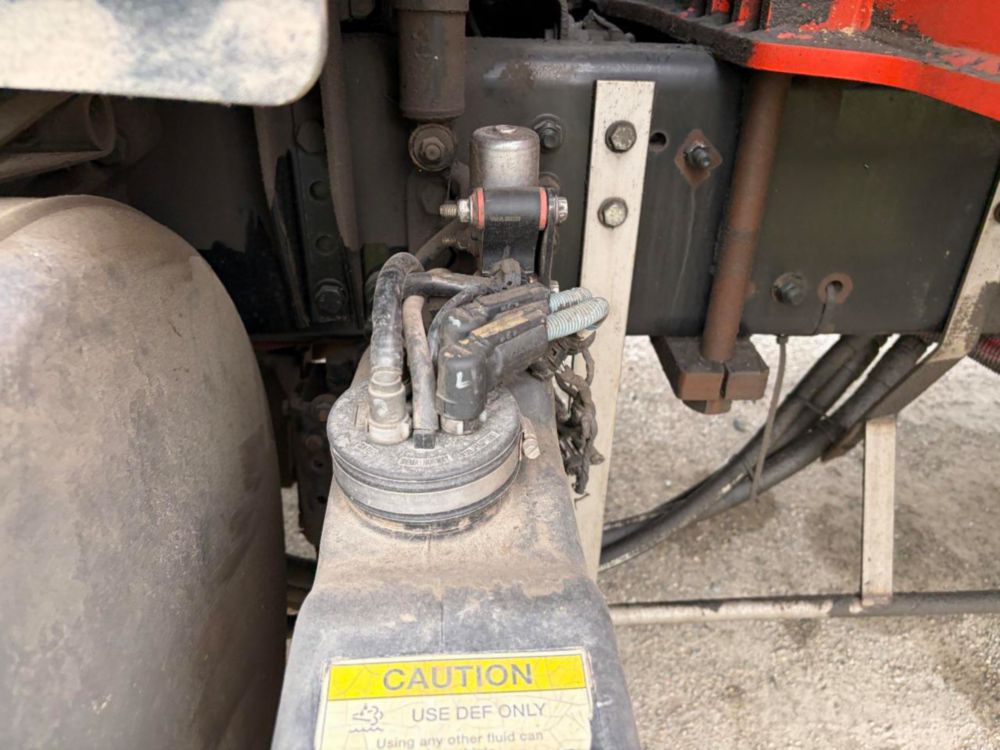 2016 Quad Serco 230 Grapple Truck