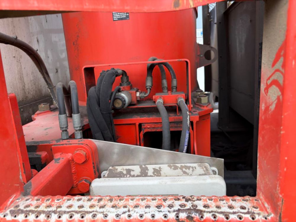 2016 Quad Serco 230 Grapple Truck