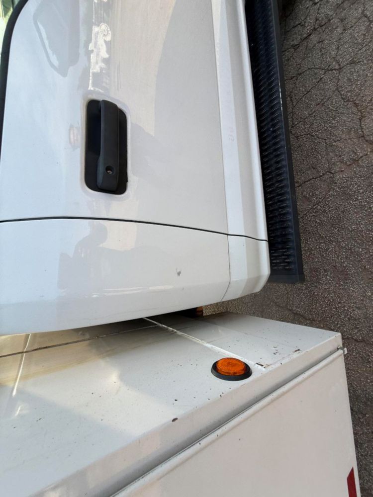 Versalift STP-36-NE Cable Placer on 2019 Ford F550 4x2
