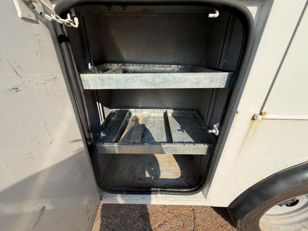 Versalift STP-36-NE Cable Placer on 2019 Ford F550 4x2