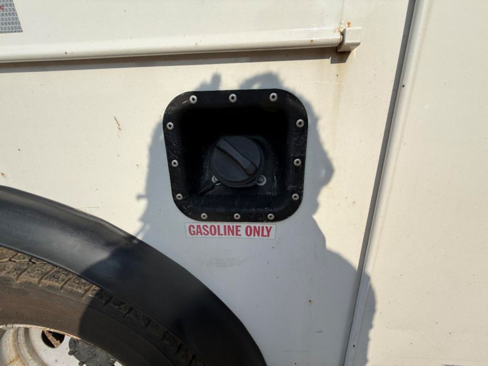 Versalift STP-36-NE Cable Placer on 2019 Ford F550 4x2