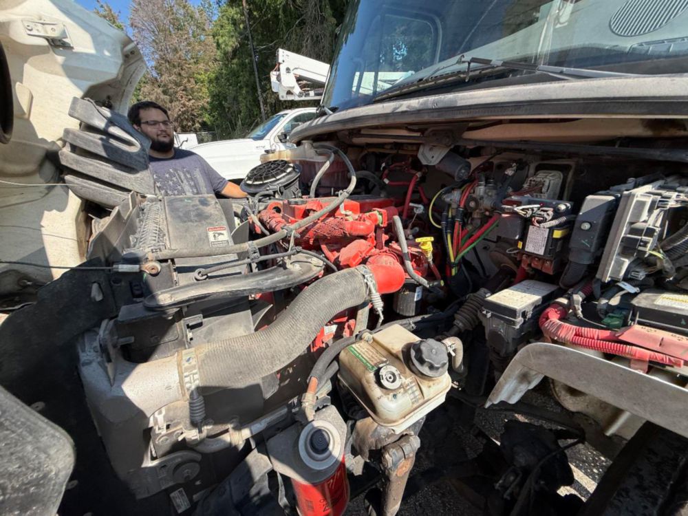 Terex Commander 4047 Digger Derrick on 2016 Freightliner M2106 4x2