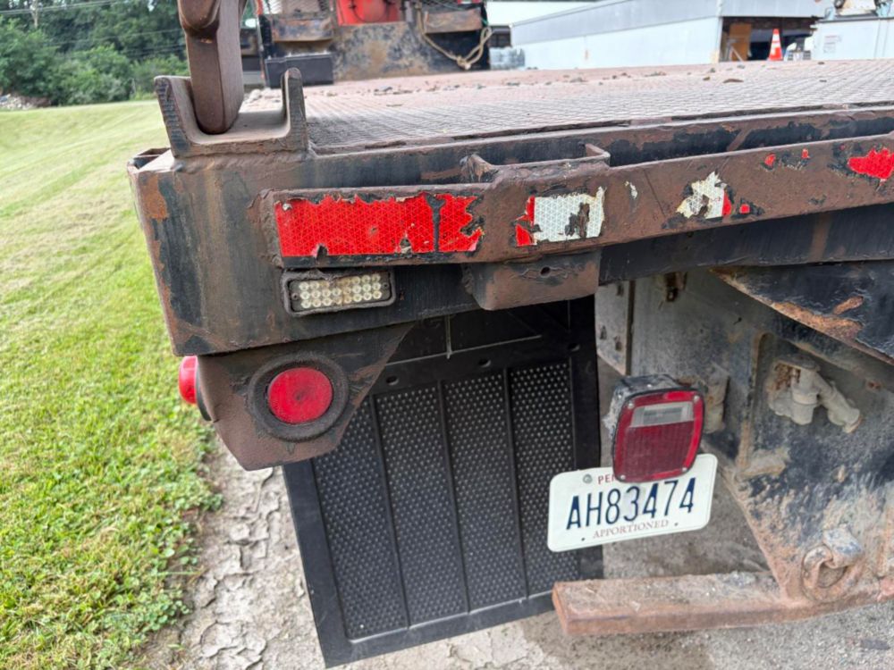 2016 Quad Serco 230 Grapple Truck
