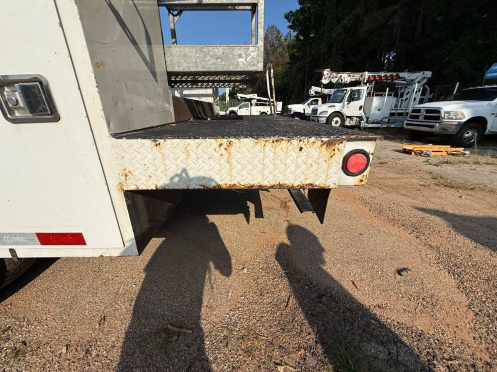 Versalift STP-36-NE Cable Placer on 2019 Ford F550 4x2