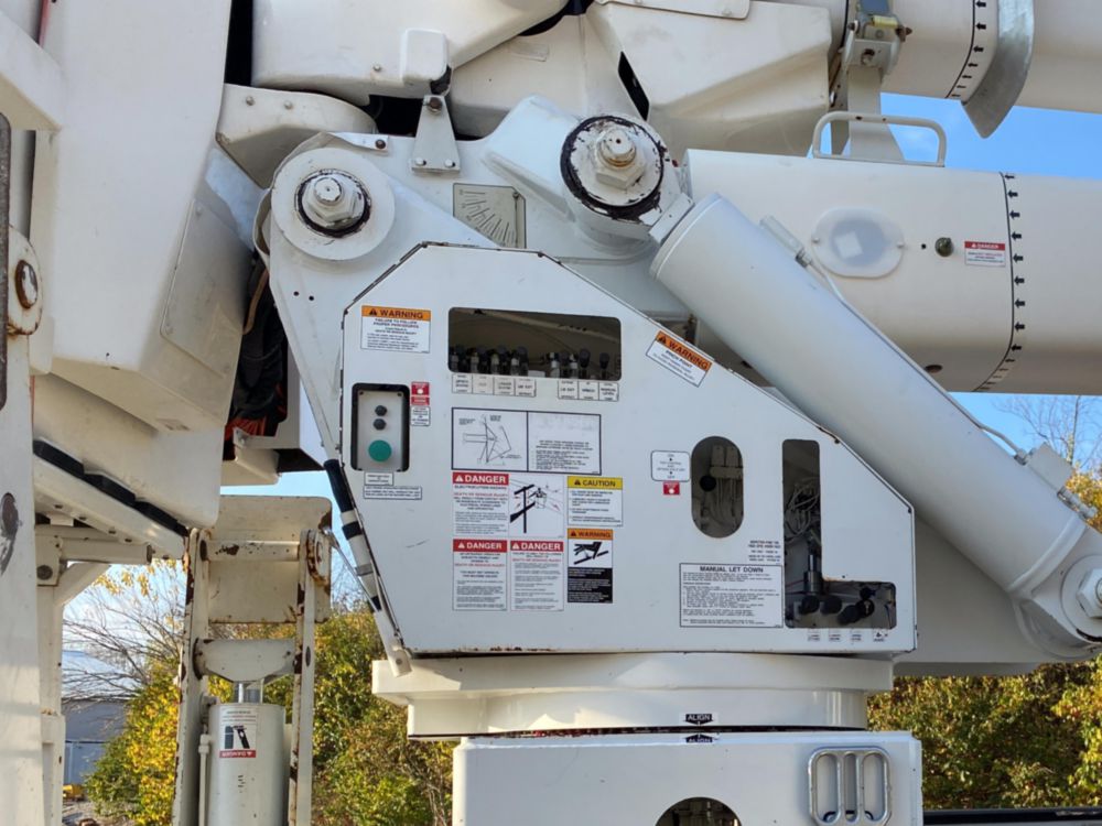 2015 Peterbilt 365 8x6 Terex TM125 Bucket Truck