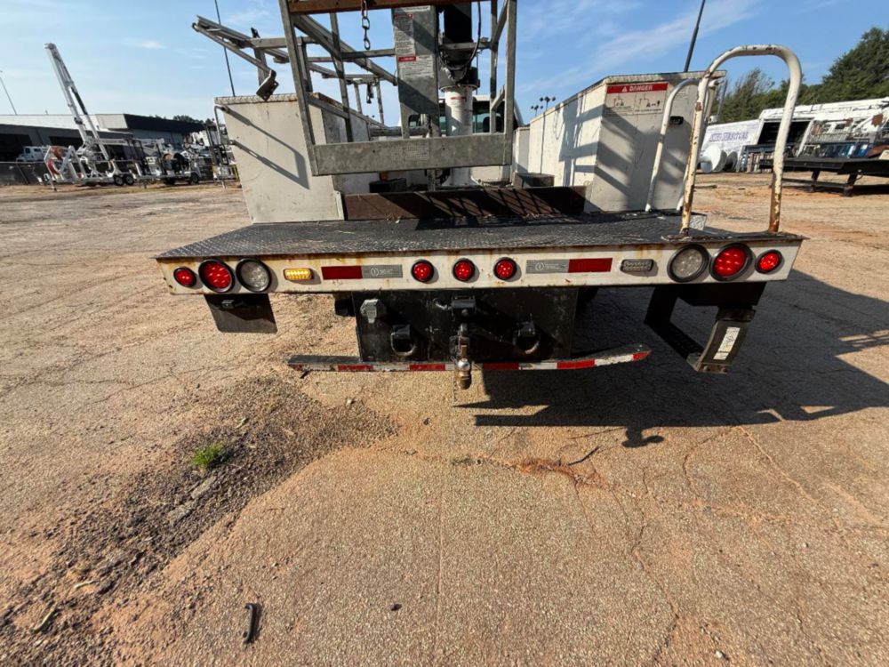 Versalift STP-36-NE Cable Placer on 2019 Ford F550 4x2