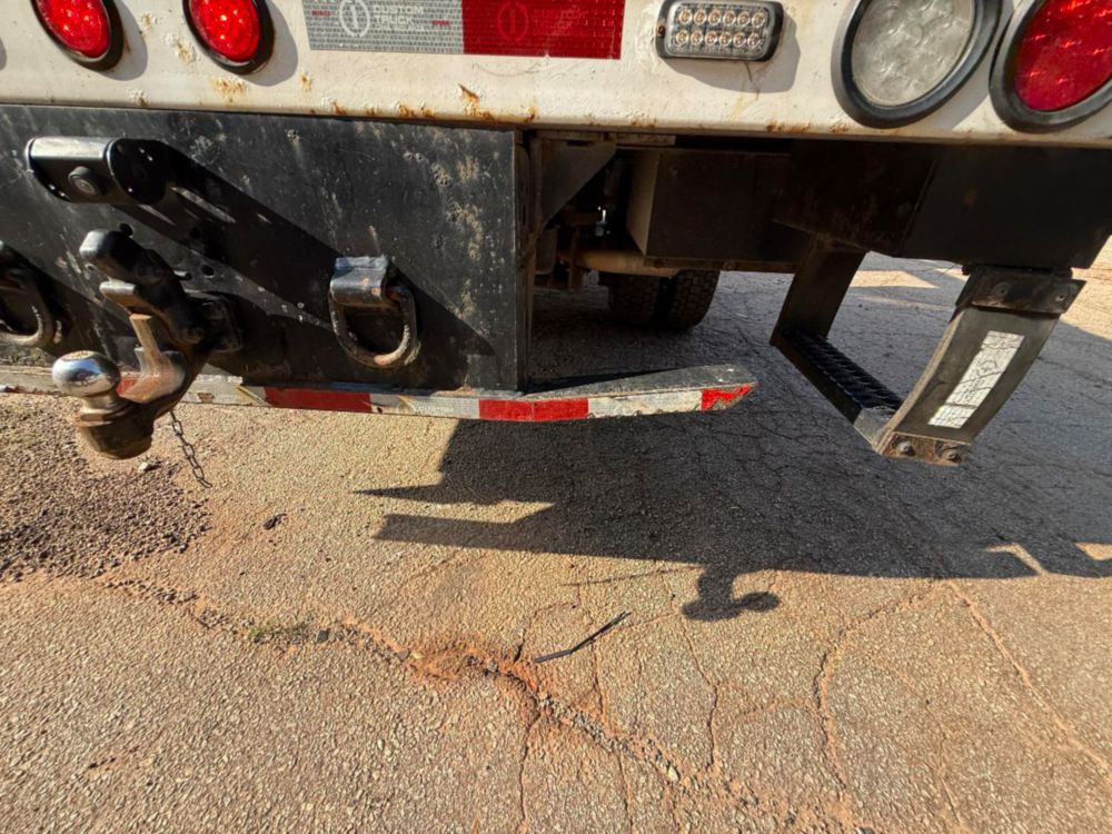 Versalift STP-36-NE Cable Placer on 2019 Ford F550 4x2
