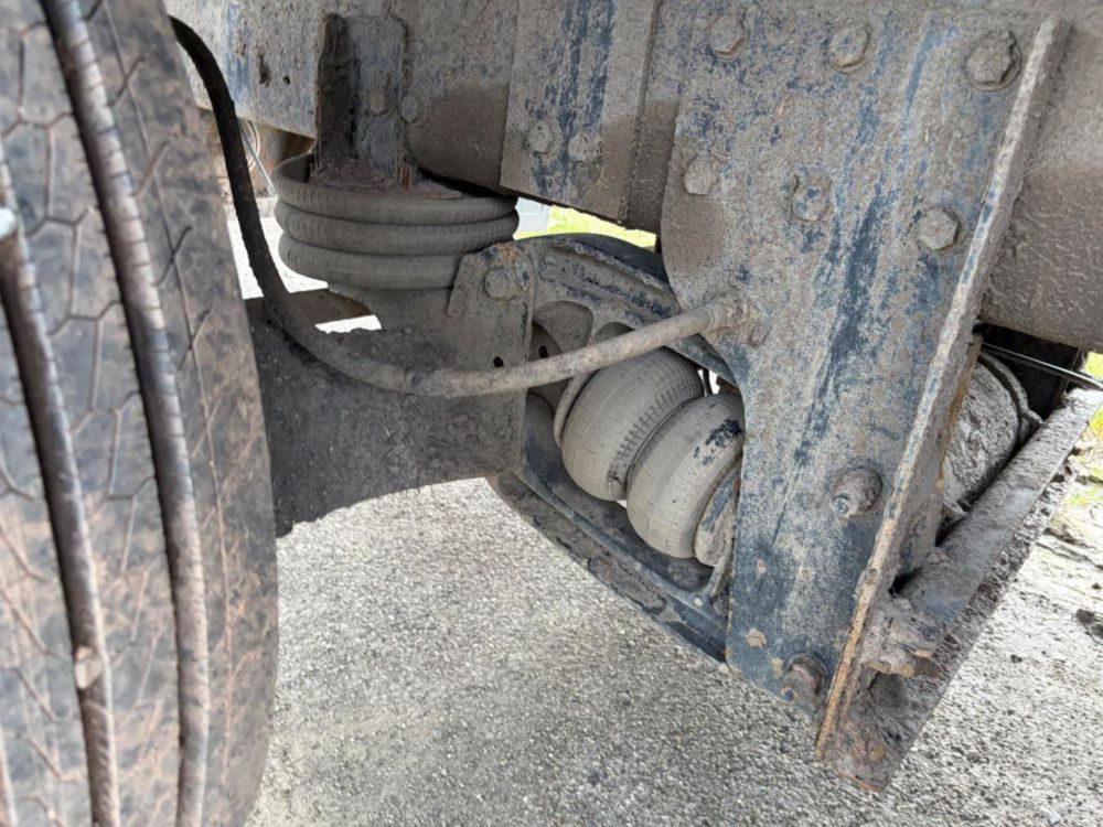 2016 Quad Serco 230 Grapple Truck