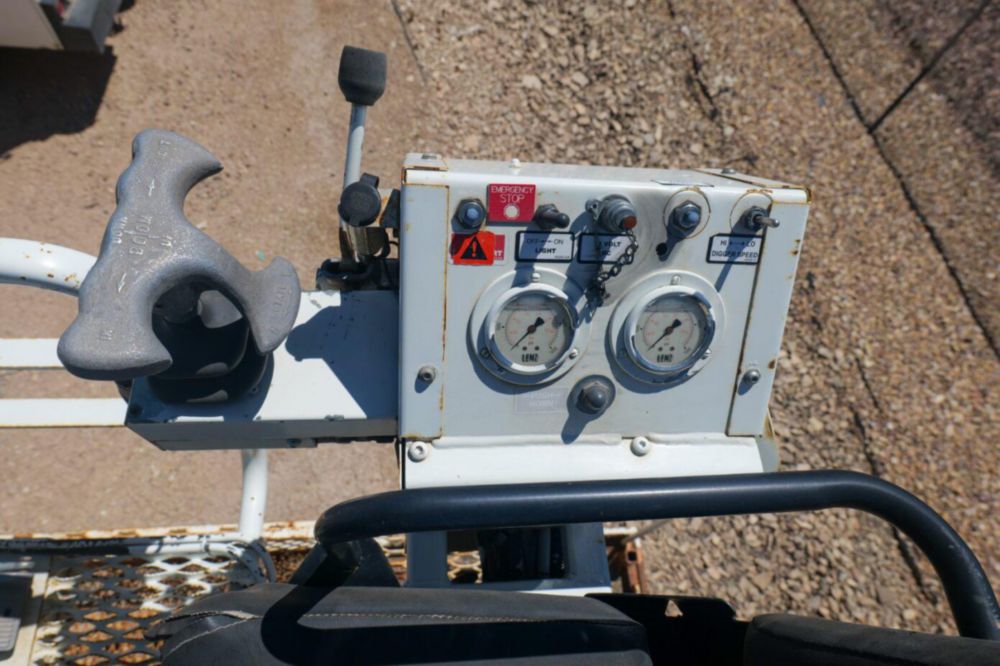 PROD TEST UNIT - NOT FOR SALE! - 2018 Versalift VST-7500-I-E108, 108 Ft. Bucket Truck