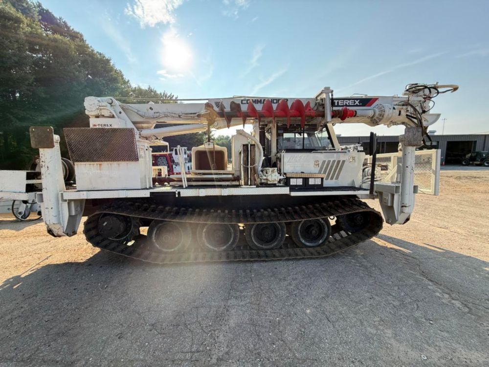 Terex Commander 4047 Track Digger Derrick on 2010 Prinoth GT1600 Track