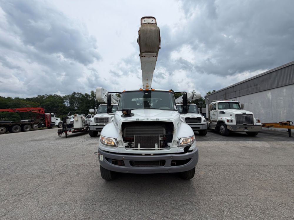 2016 Single Altec AA55 Bucket Truck