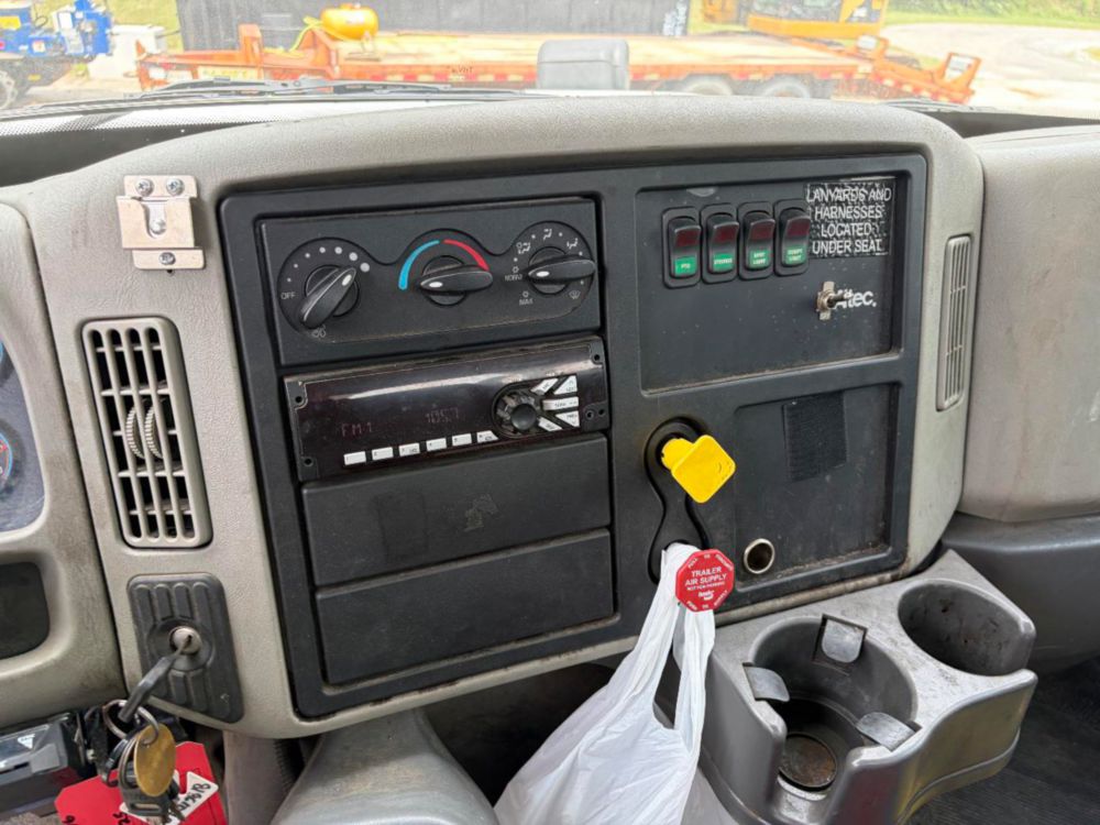 2016 Single Altec AA55 Bucket Truck