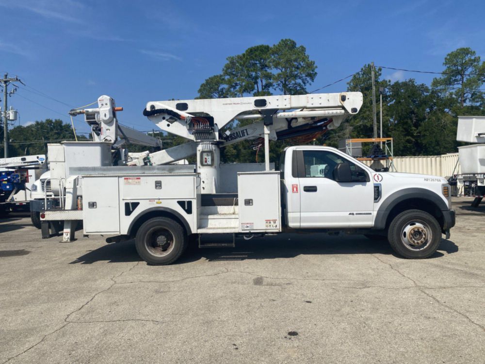 2019 Ford F550 4x4 Versalift VST-47-MHI Bucket Truck