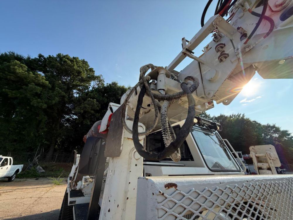 Terex Commander 4047 Track Digger Derrick on 2010 Prinoth GT1600 Track