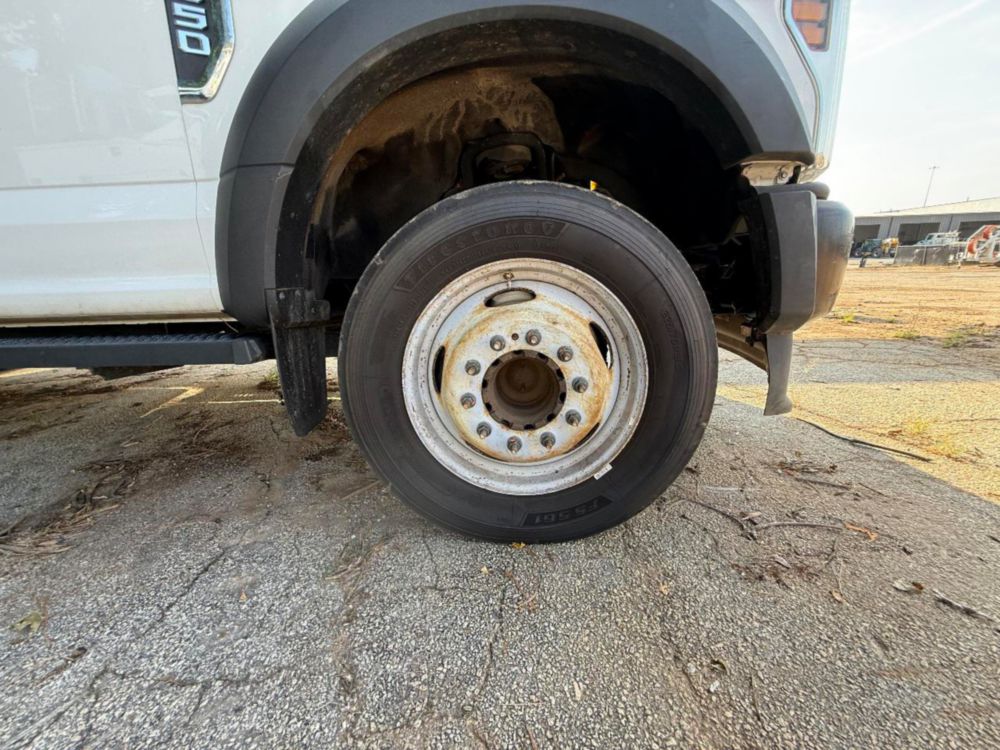 Versalift STP-36-NE Cable Placer on 2019 Ford F550 4x2