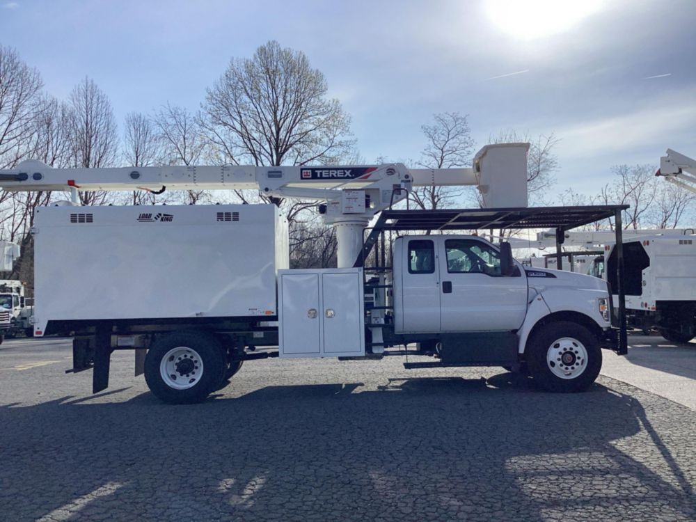 2027 Ford F750 4x2 Terex Utilities XT PRO 56-BOC-F-PC Bucket Truck