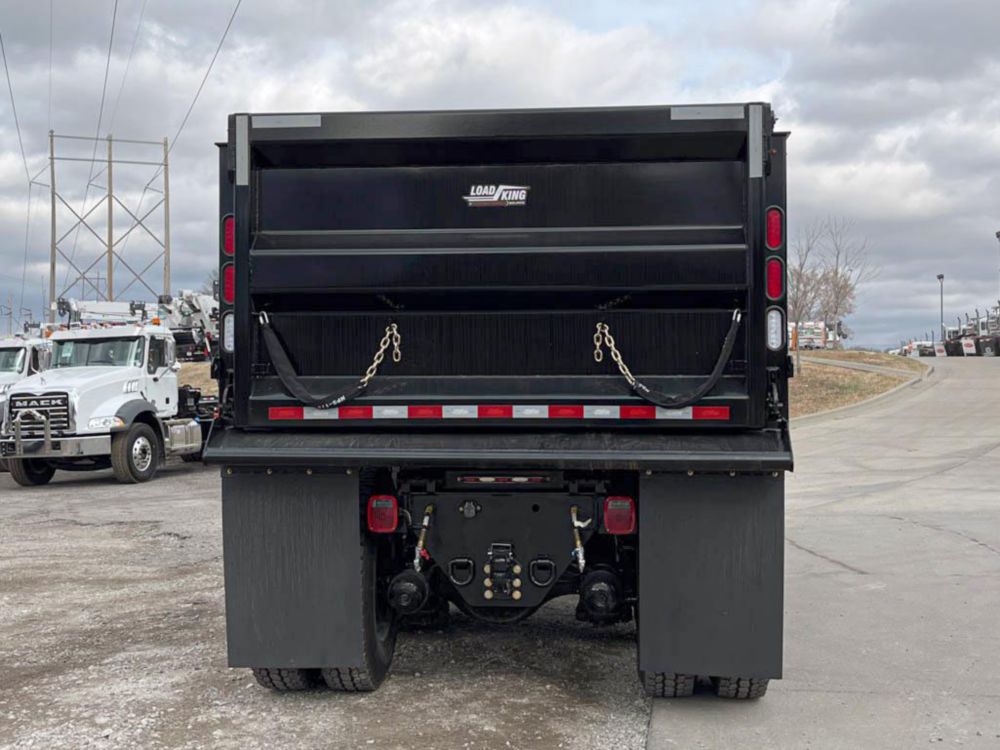 Tandem Axle 16 cu yd Rear Dump Truck