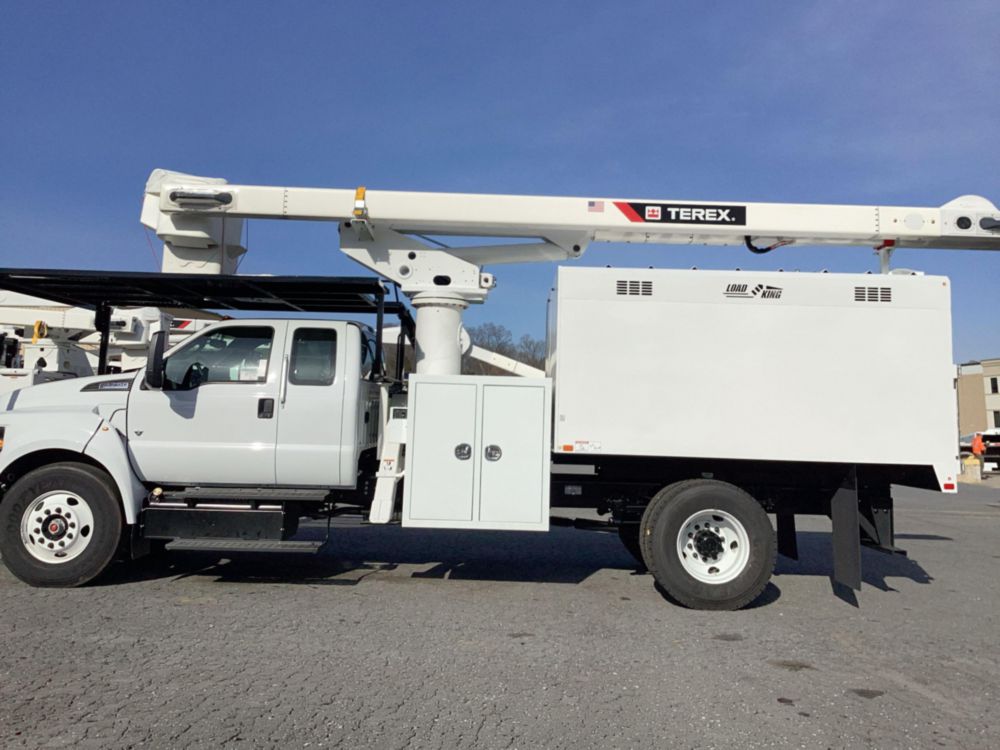 2027 Ford F750 4x2 Terex Utilities XT PRO 56-BOC-F-PC Bucket Truck