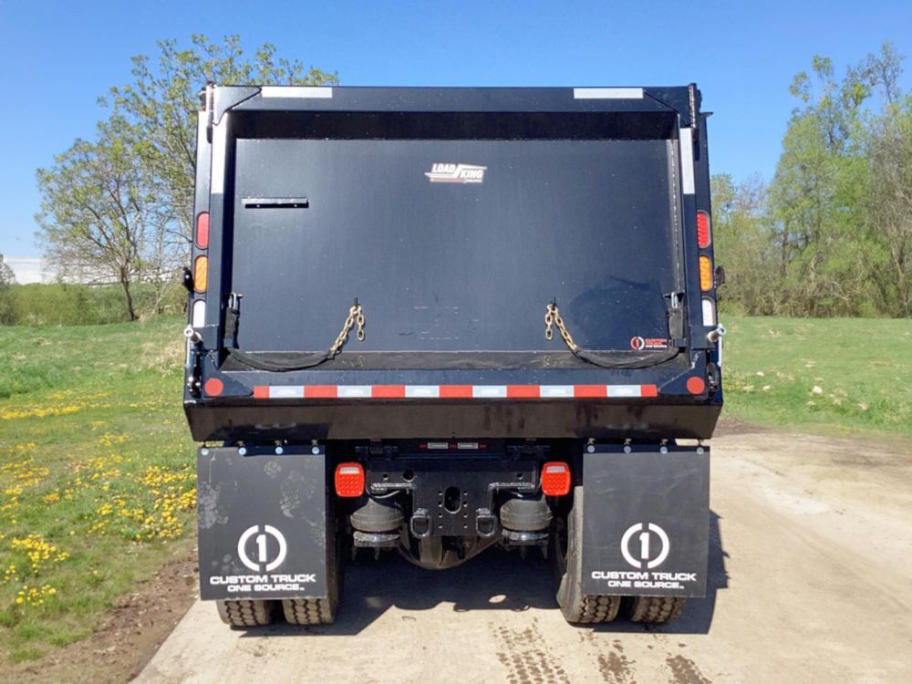 Quad Axle 19 cu yd Rear Dump Truck