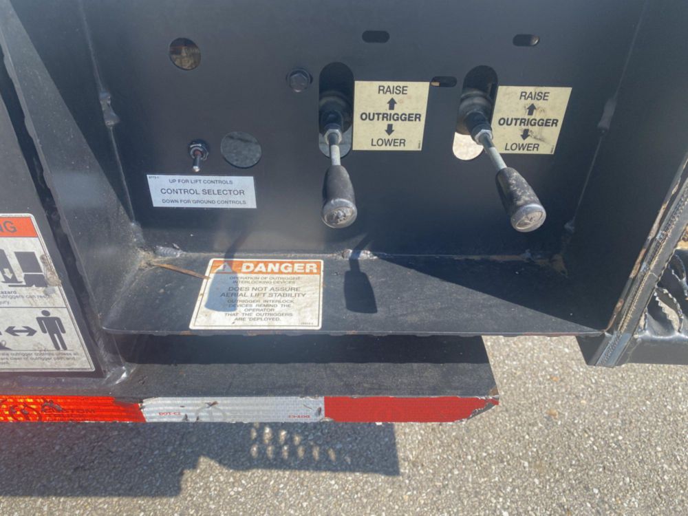 2019 Ford F550 4x4 Versalift VST-47-MHI Bucket Truck