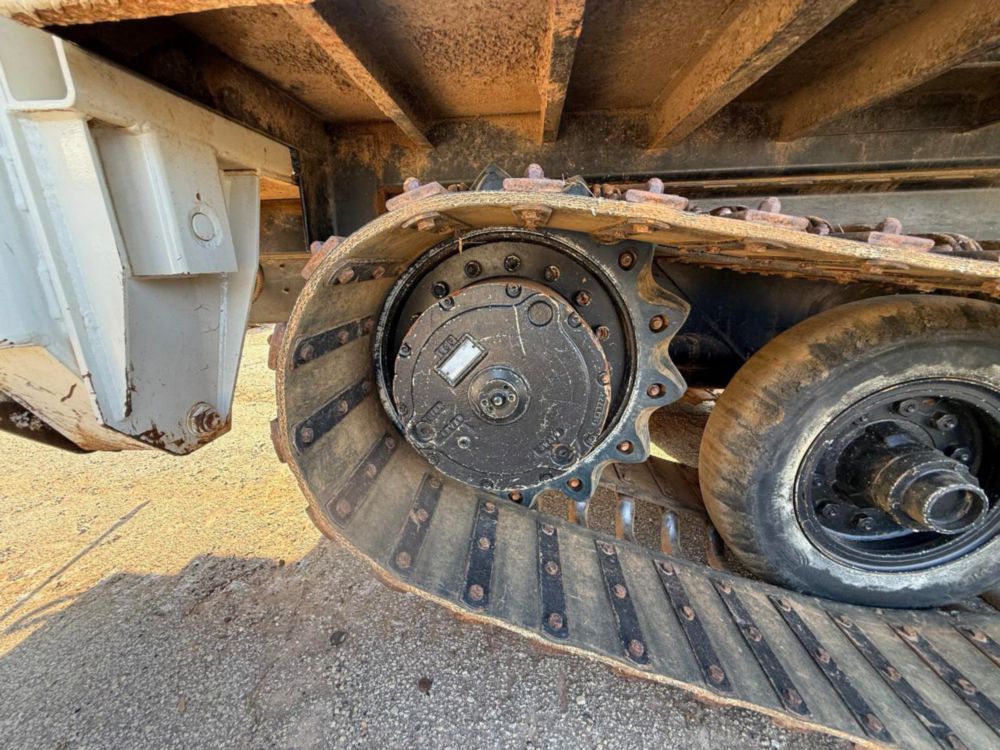 Terex Commander 4047 Track Digger Derrick on 2010 Prinoth GT1600 Track