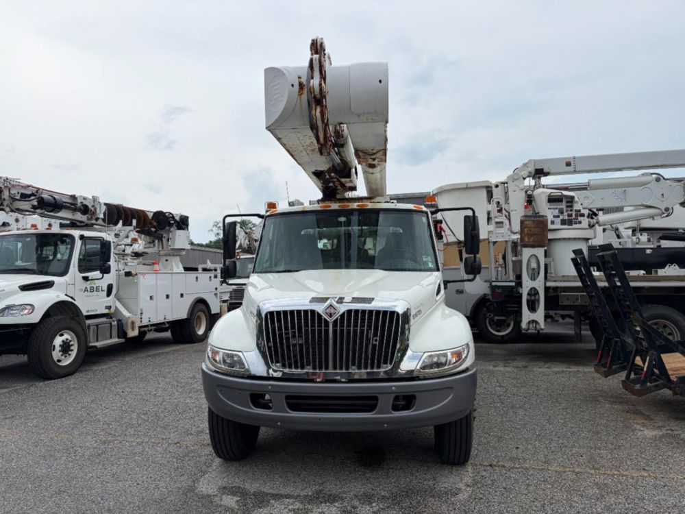 2007 Single Altec AM55 Bucket Truck