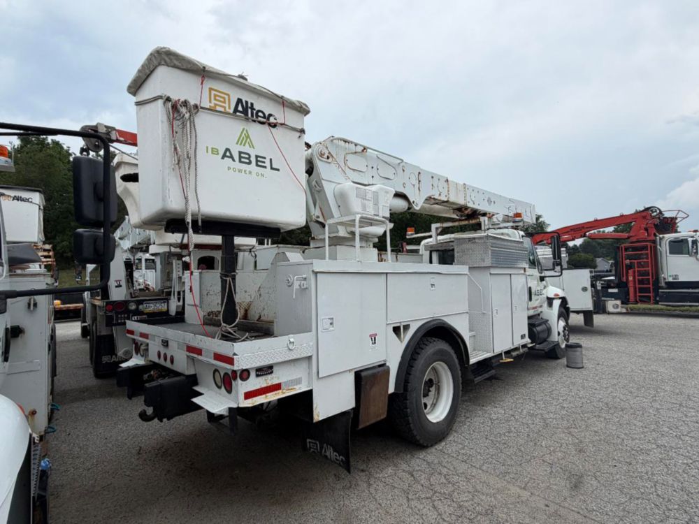 2007 Single Altec AM55 Bucket Truck