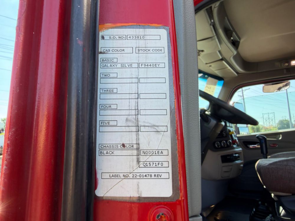2018 Tri Dump Truck