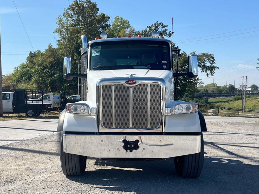 75,000 lbs Cable Tandem Axle Roll-Off Truck