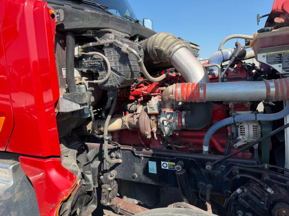 2018 Tri Dump Truck
