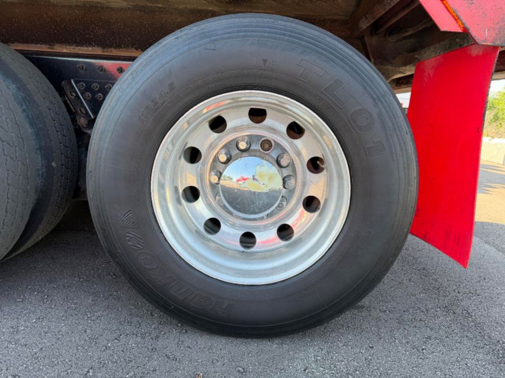 2018 Tri Dump Truck