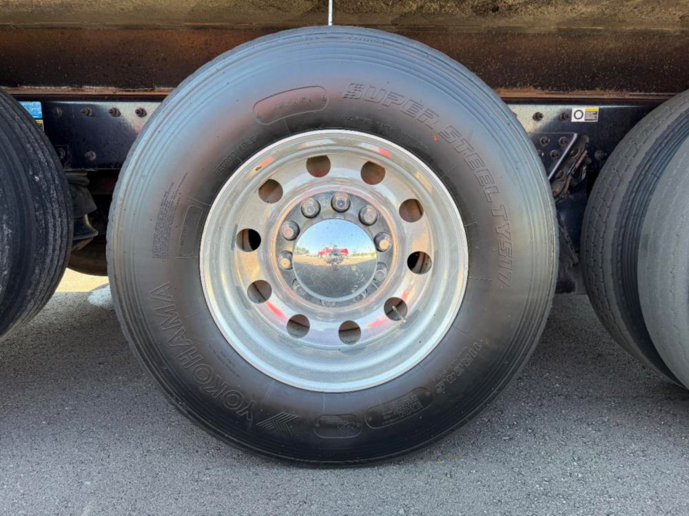 2018 Tri Dump Truck
