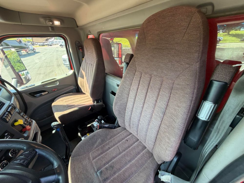 2018 Tri Dump Truck