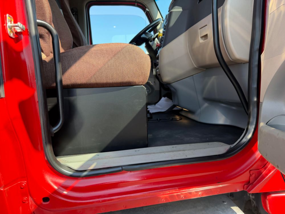2018 Tri Dump Truck