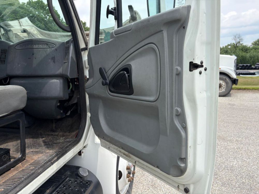 2007 Single Altec AM55 Bucket Truck
