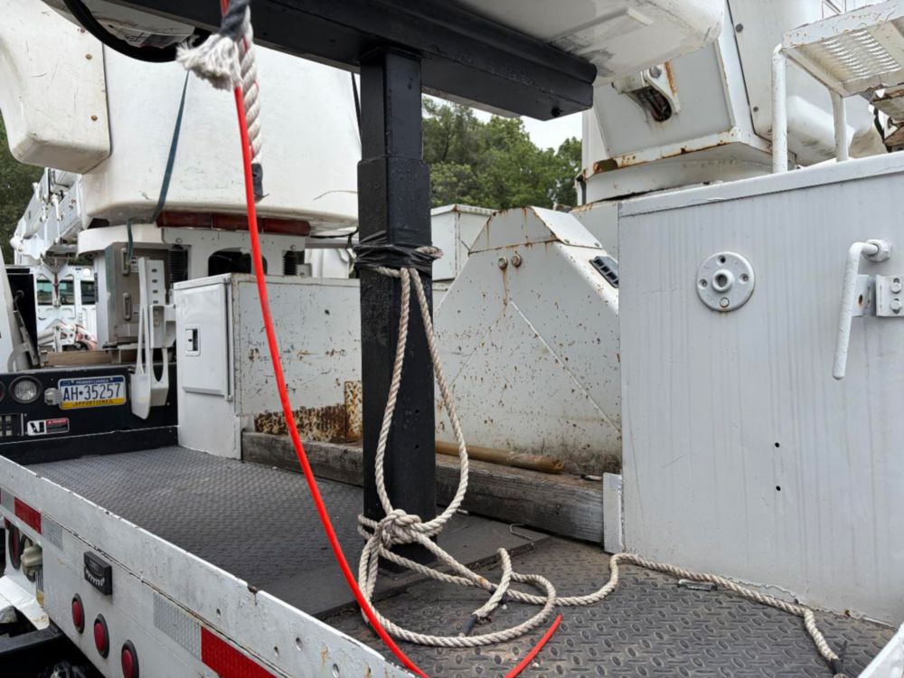 2007 Single Altec AM55 Bucket Truck