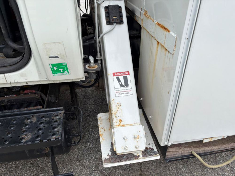 2007 Single Altec AM55 Bucket Truck