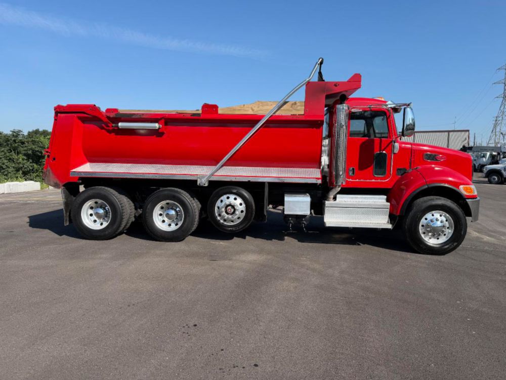 2021 Tri Dump Truck
