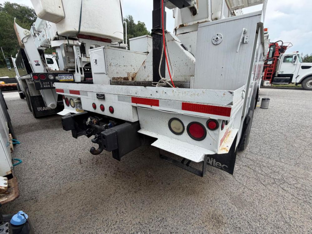 2007 Single Altec AM55 Bucket Truck