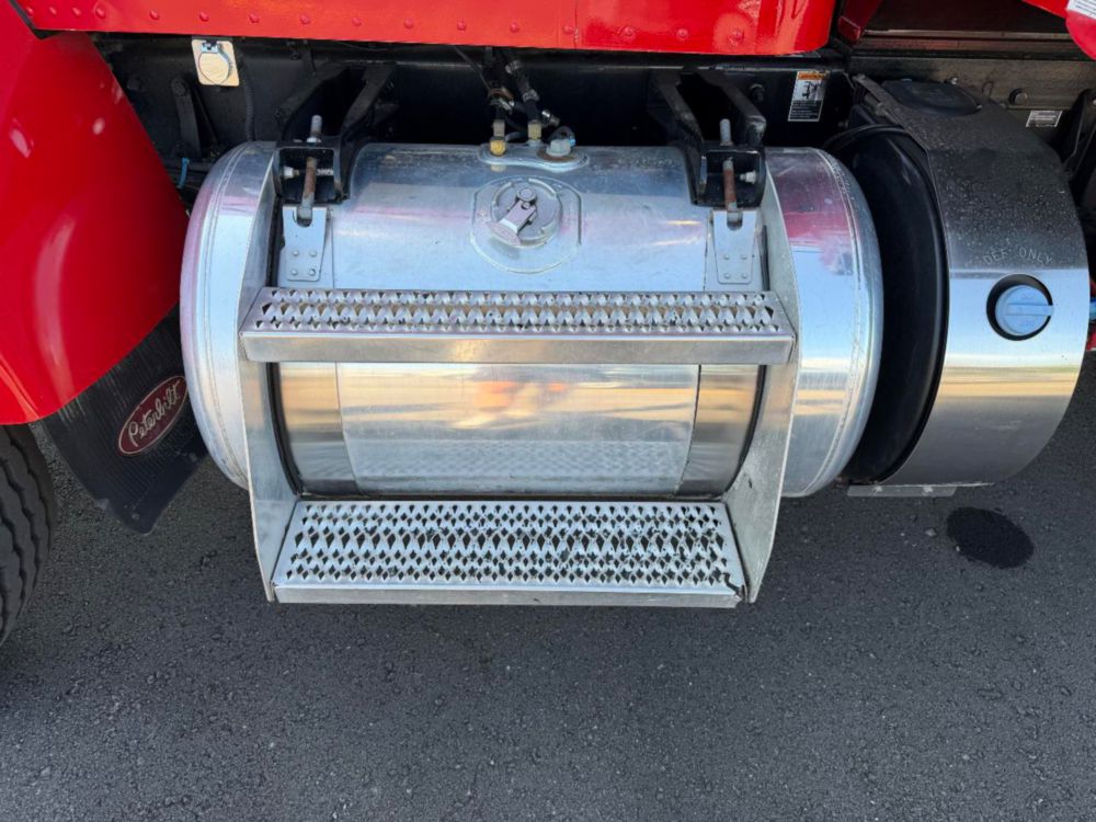 2021 Tri Dump Truck